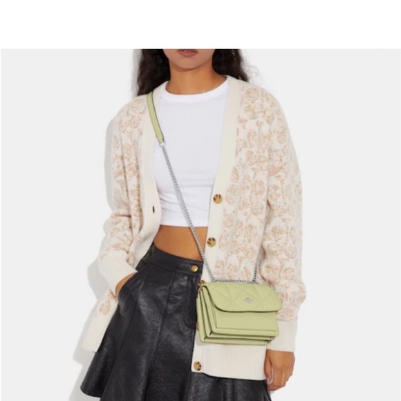 Coach Mini Klare
Crossbody With Puffy Diamond Quilting - Picture 6 of 6